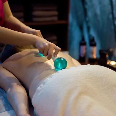 Aparthotel Flinski Sport X Spa, Boutique X Art