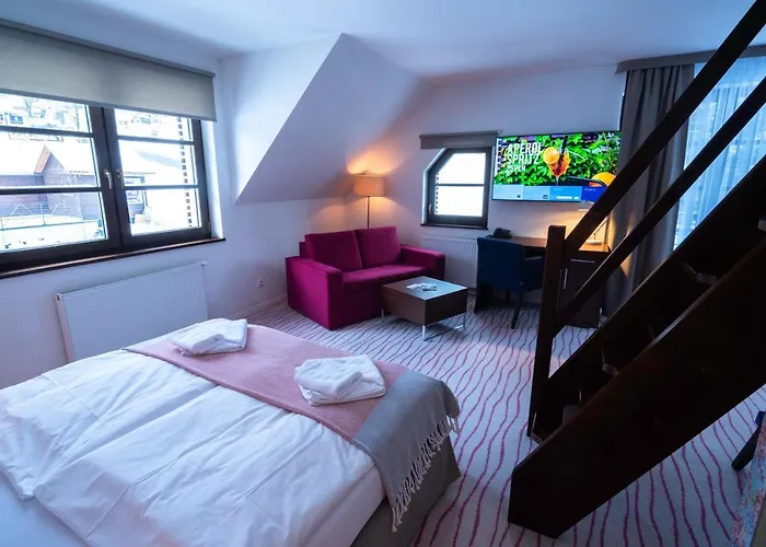 Flinski Sport X Spa, Boutique X Art