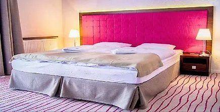 Aparthotel Flinski Sport X Spa, Boutique X Art