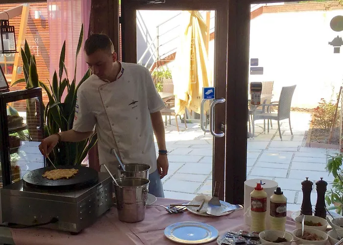 Flinski Sport X Spa, Boutique X Art 아파트호텔