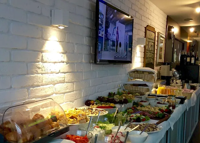 Flinski Sport X Spa, Boutique X Art 아파트호텔