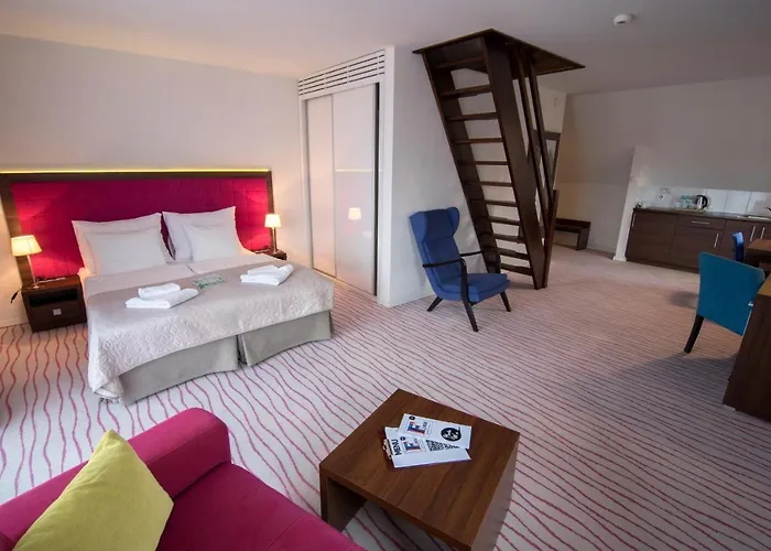 Flinski Sport X Spa, Boutique X Art