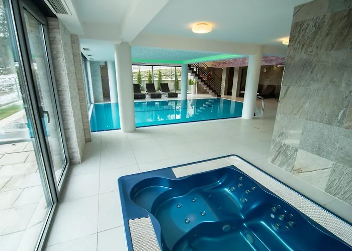 Flinski Sport X Spa, Boutique X Art 4*